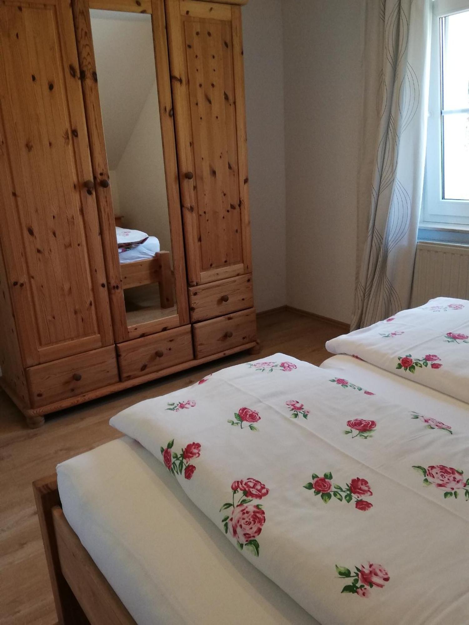 Ferienwohnung am Bodensee mit Balkon Uhldingen-Mühlhofen Exterior foto
